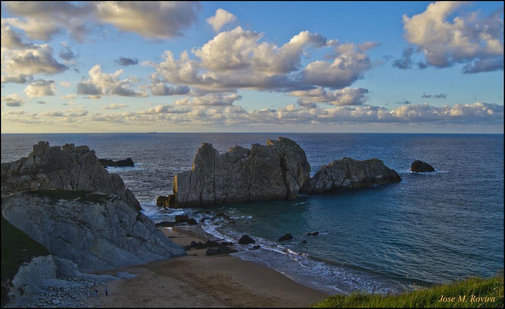 Chateau La Roca Sancibrian Luaran gambar