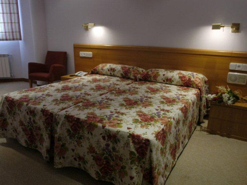 Chateau La Roca Sancibrian Bilik gambar